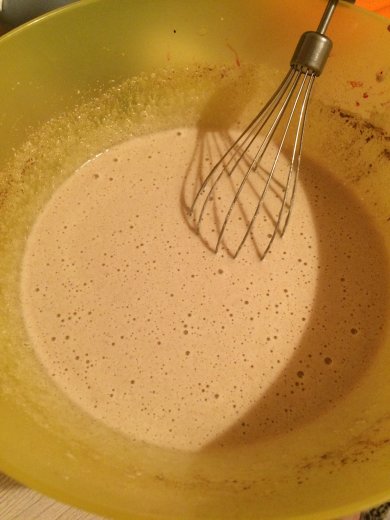 Морковный пирог с ягодной пропиткой и крем-чиз - Шаг 1