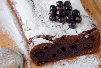 Brownies с черной смородиной и Creme De Cassis