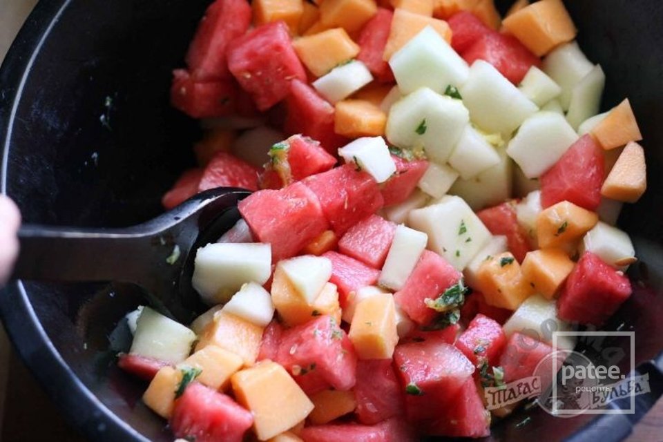 Салат с дыней - Шаг 5