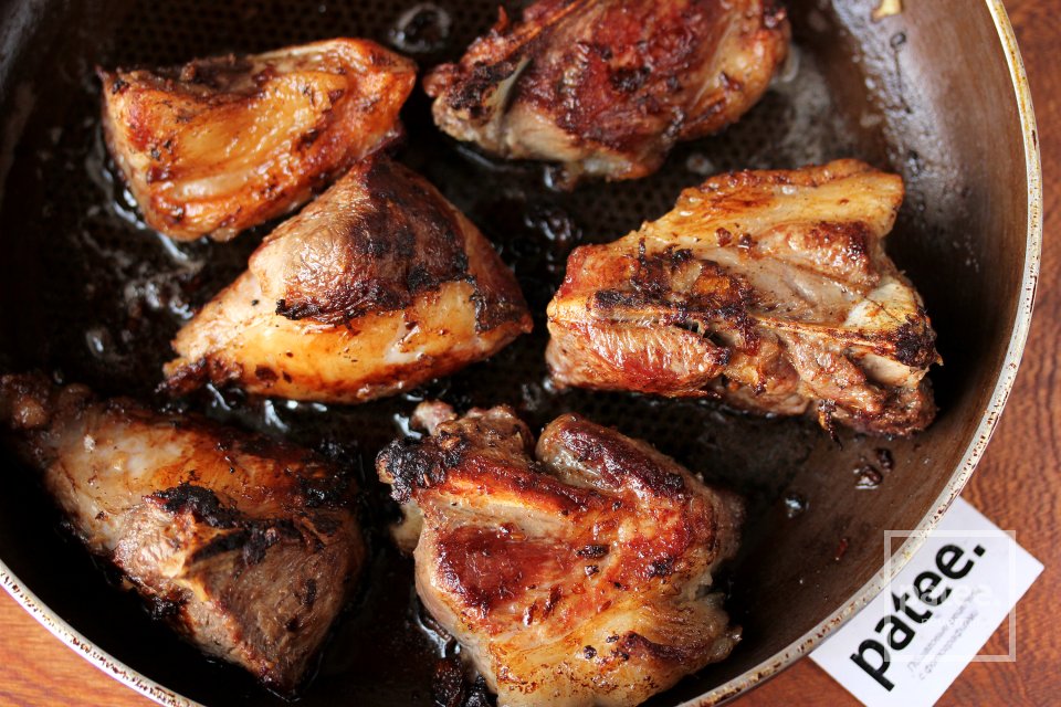 Шашлык из свинины на сковороде - Шаг 11