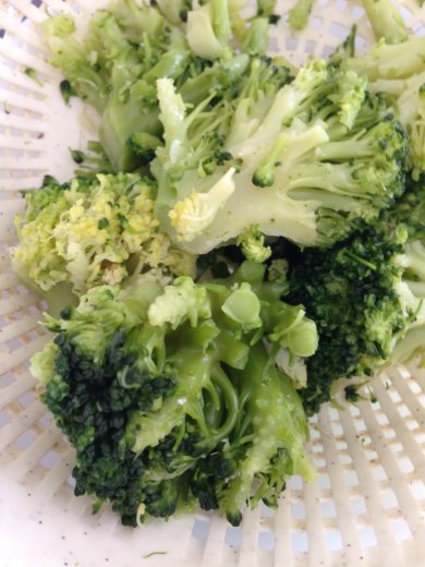 Салат из брокколи - Шаг 1