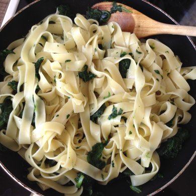 Феттучине со шпинатом и сыром - Шаг 4