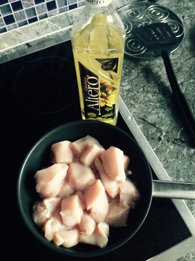 Куриное филе в сливочно-грибном соусе с рисом - Шаг 2