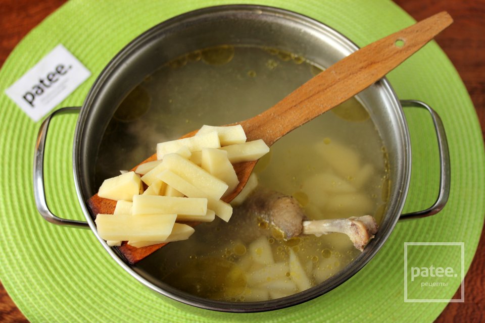 Лёгкий куриный суп с картофелем - Шаг 4