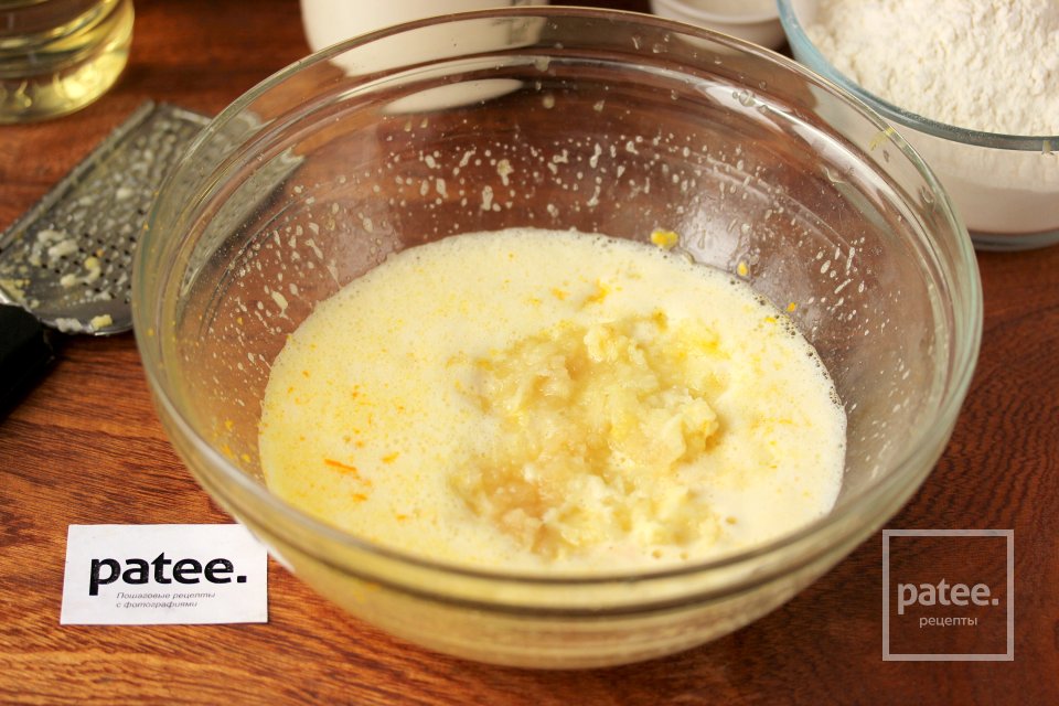 Апельсиновые блины с яблоком - Шаг 5