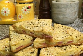 Пирог с ветчиной и сыром 🍕