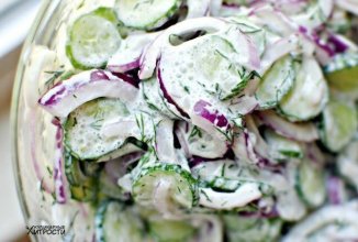 Легкий огуречный салат