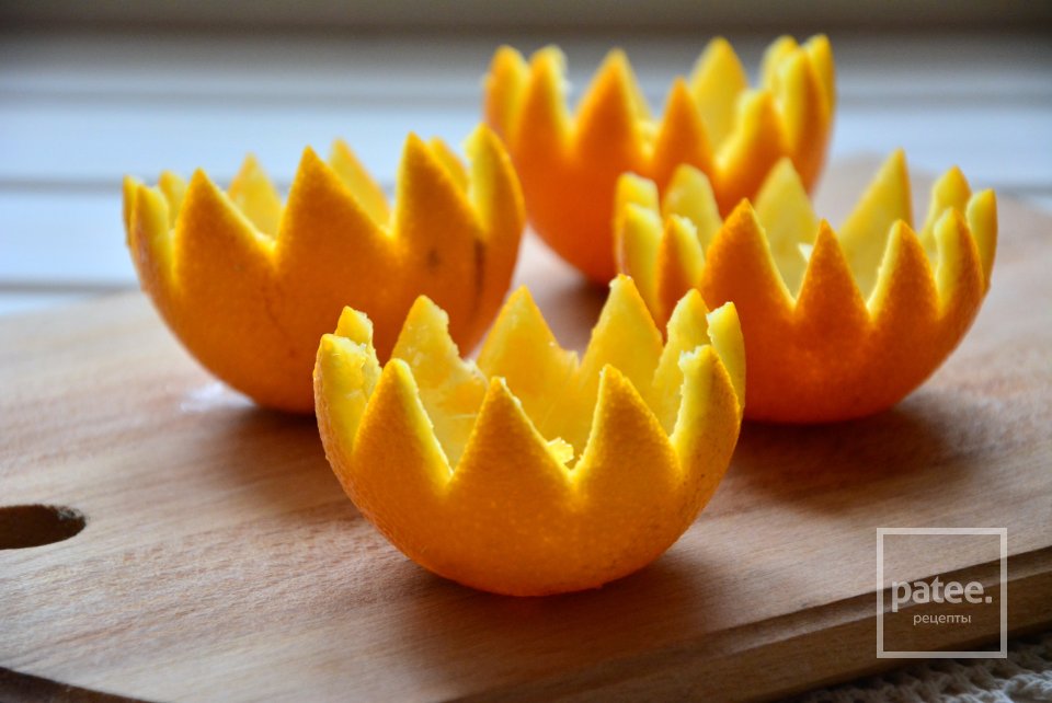 Пикантный салат в апельсиновых корзиночках - Шаг 2