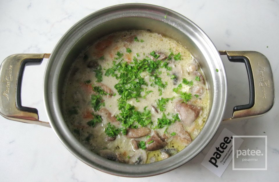 Рагу из куриных потрошков с грибами в сливках - Шаг 17