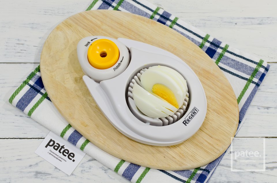 Окрошка с копченым мясом на кефире - Шаг 3