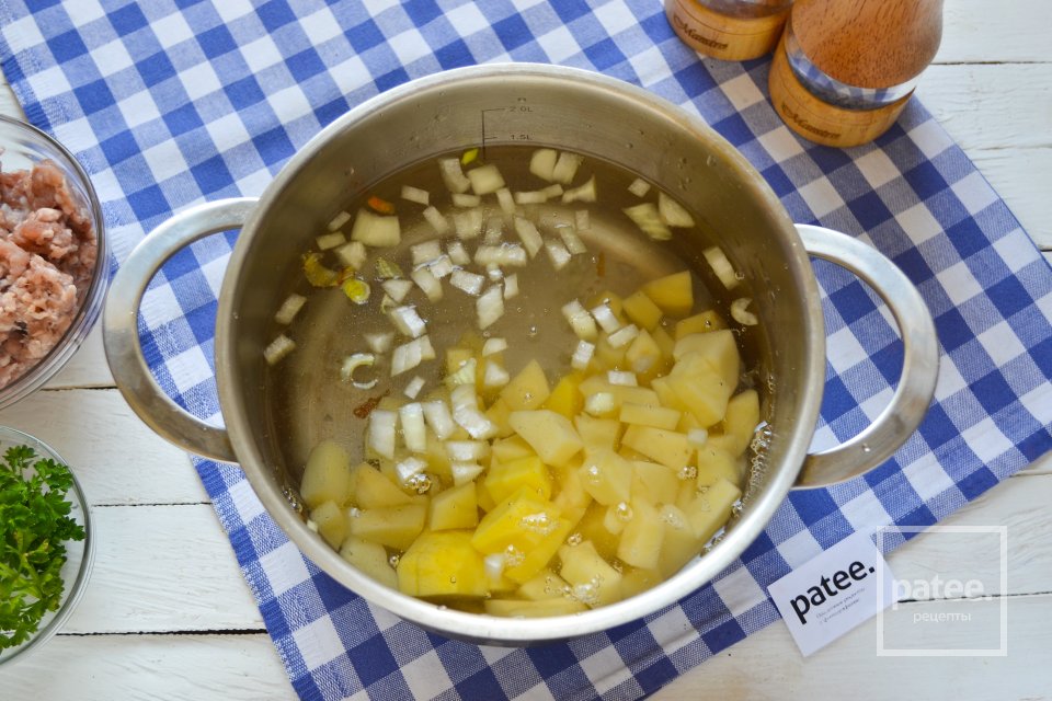 Перловый суп с фрикадельками - Шаг 9