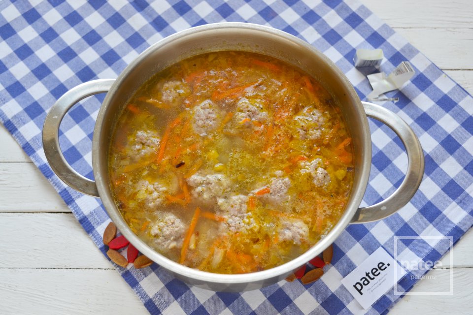 Перловый суп с фрикадельками - Шаг 15