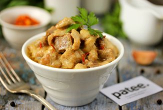 Мясо в сметанно-шафрановом соусе