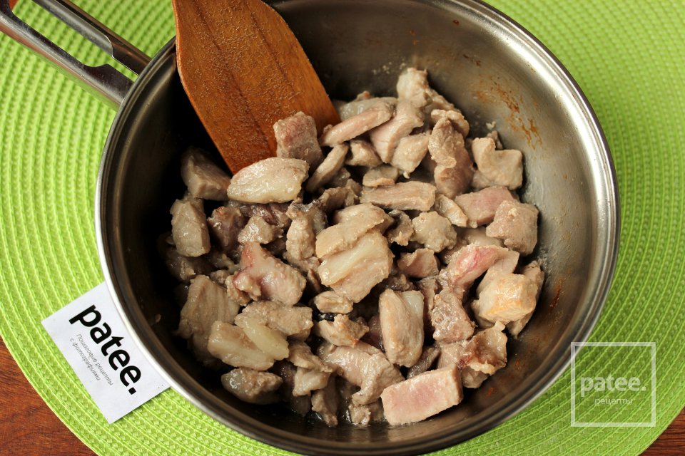 Мясо в сметанно-шафрановом соусе - Шаг 4