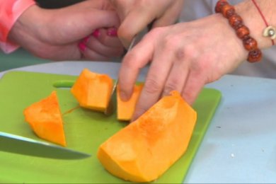 Медовая утиная ножка с тыквой и луковым соусом - приготовление