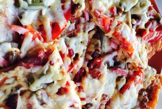 Пицца на тонким тесте