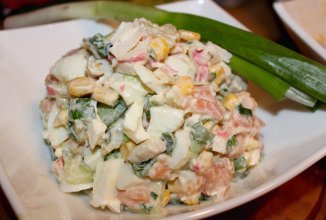 Салат с лососем