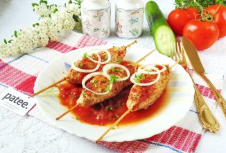 Люля-кебаб из свинины в соусе