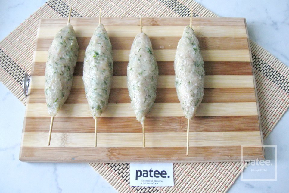 Люля-кебаб из свинины в соусе - Шаг 11