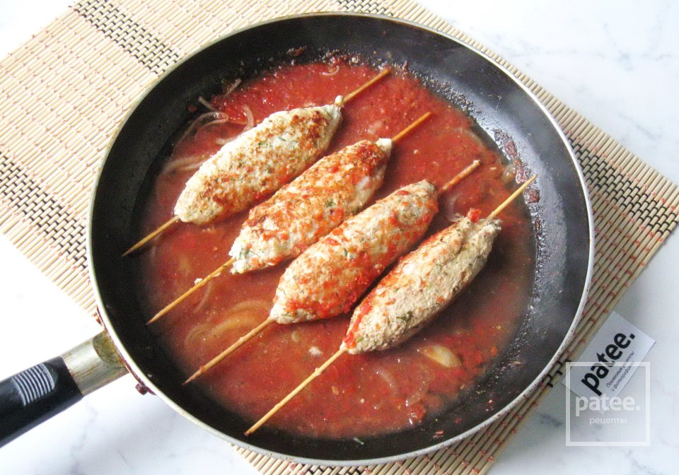 Люля-кебаб из свинины в соусе - Шаг 19