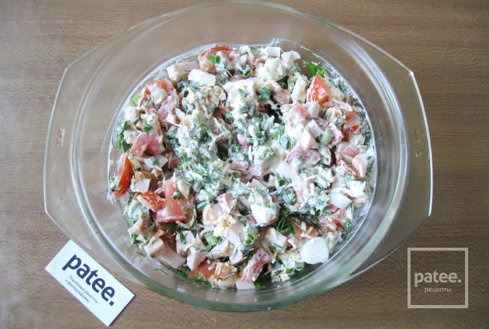 Салат с копченой курицей и помидорами - Шаг 11