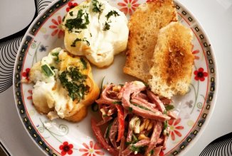 Яйца в формочках