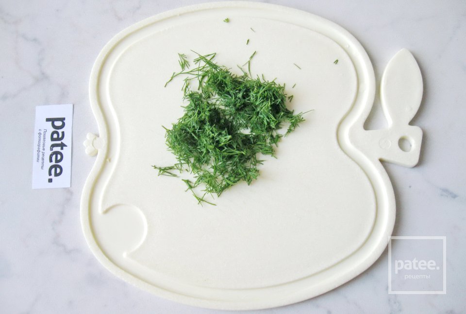 Салат с красной икрой и молодым картофелем - Шаг 7