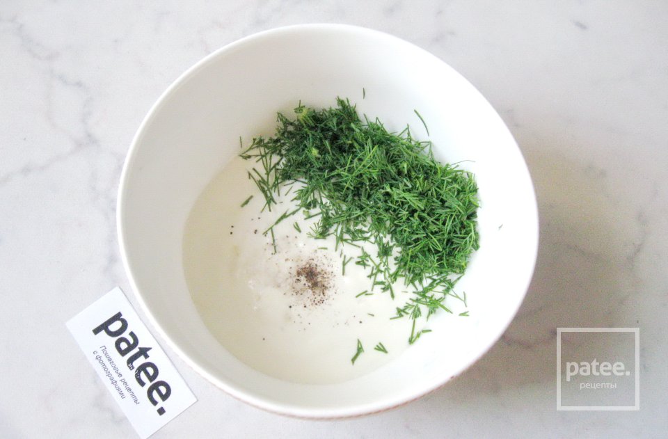 Салат с красной икрой и молодым картофелем - Шаг 9