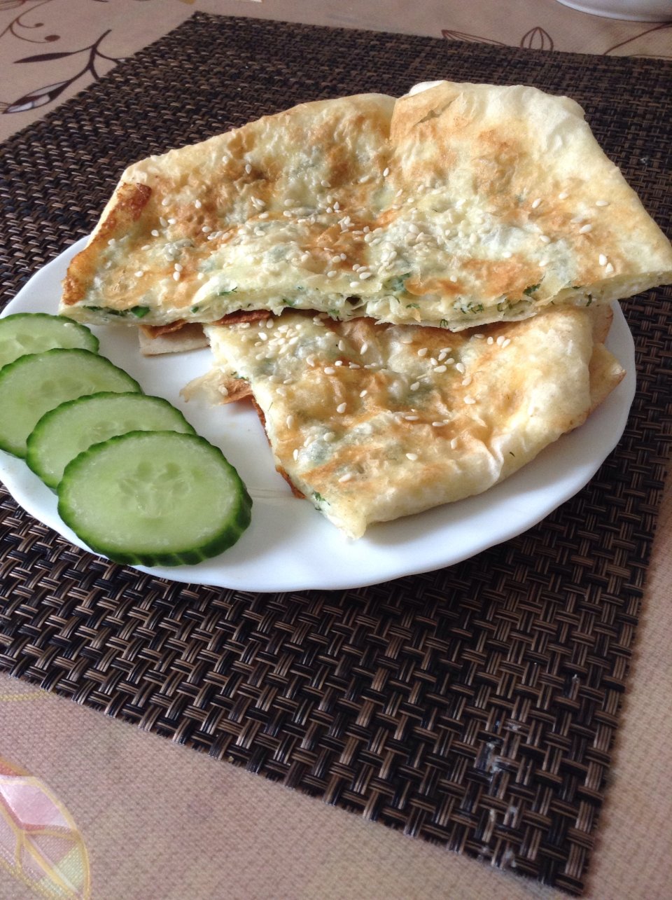 Лаваш с сыром, яйцом и зеленью рецепт с фотографиями