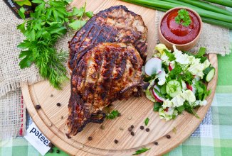 Стейк из свинины на гриле