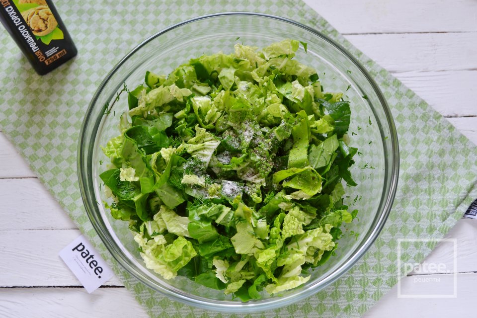 Салат из пекинской капусты с ароматным маслом грецкого ореха - Шаг 11