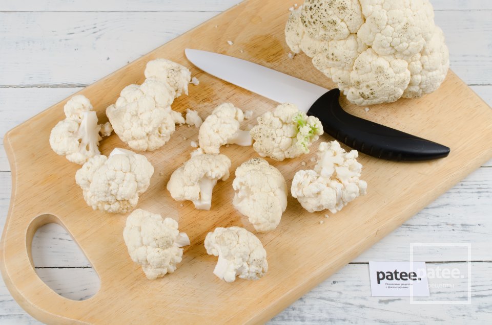 Запеченная курица с молодым картофелем, цветной капустой и грибами - Шаг 12