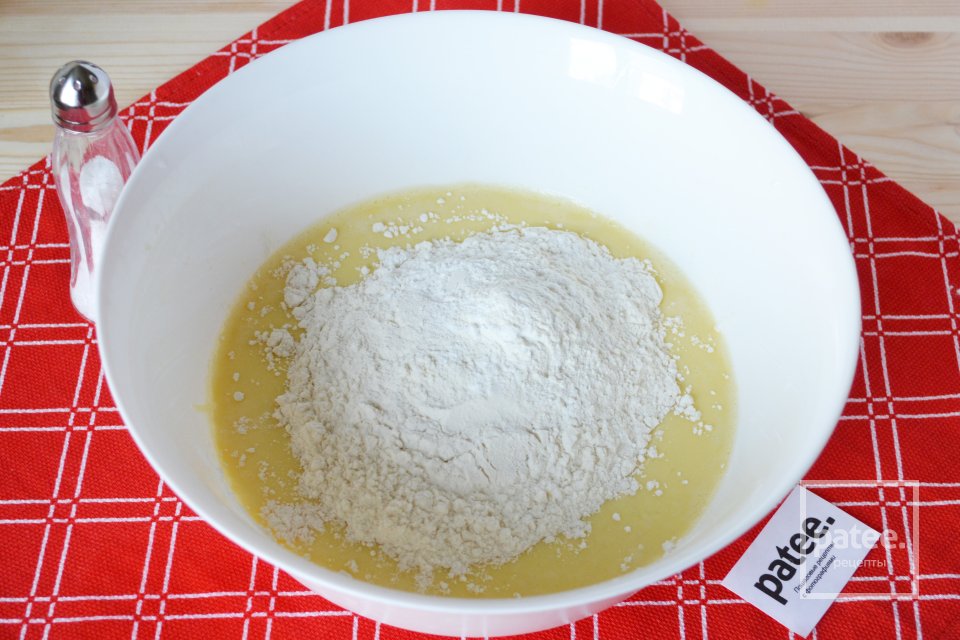 Картофельные блинчики с чесноком - Шаг 7