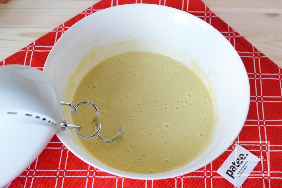 Картофельные блинчики с чесноком - Шаг 8