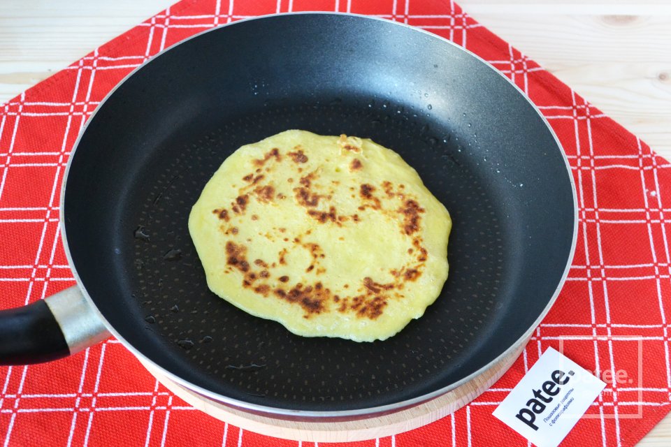 Картофельные блинчики с чесноком - Шаг 10