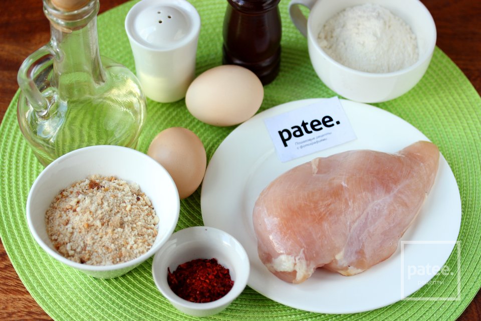 Отбивная из куриной грудки с паприкой - Шаг 1