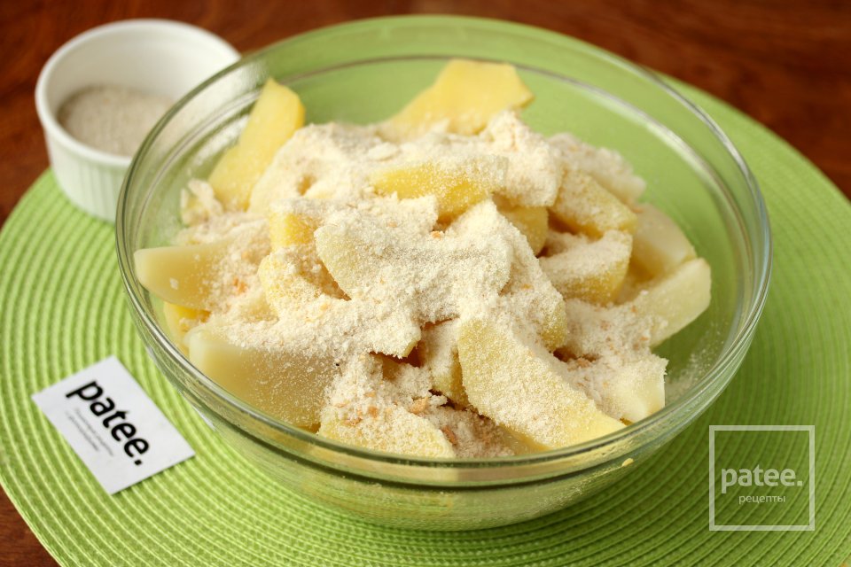 Картофель в сухарях - Шаг 6