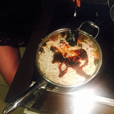 Курица с овощами в устричном соусе с пшеничной лапшой - Шаг 4