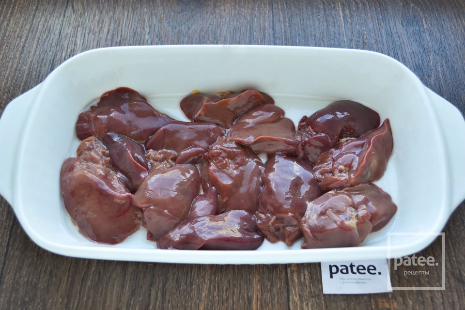 Теплый салат с печенью и шпинатом - Шаг 3