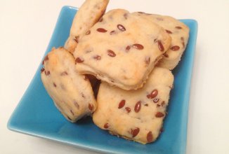 Крекер с семенами льна