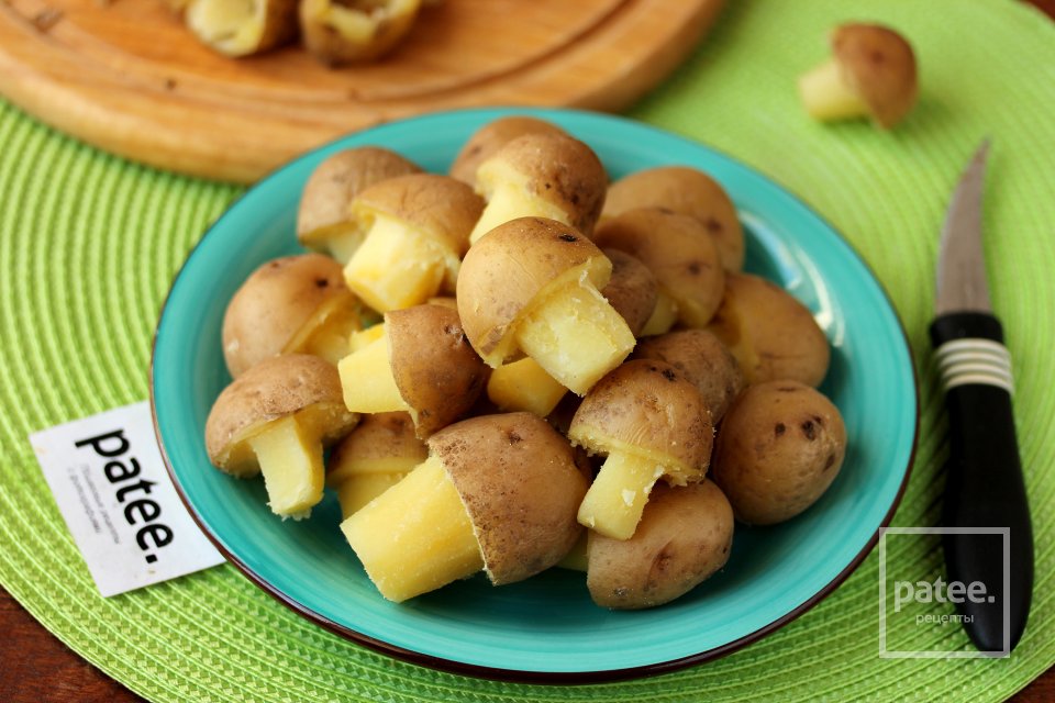 Грибочки из картофеля - Шаг 6