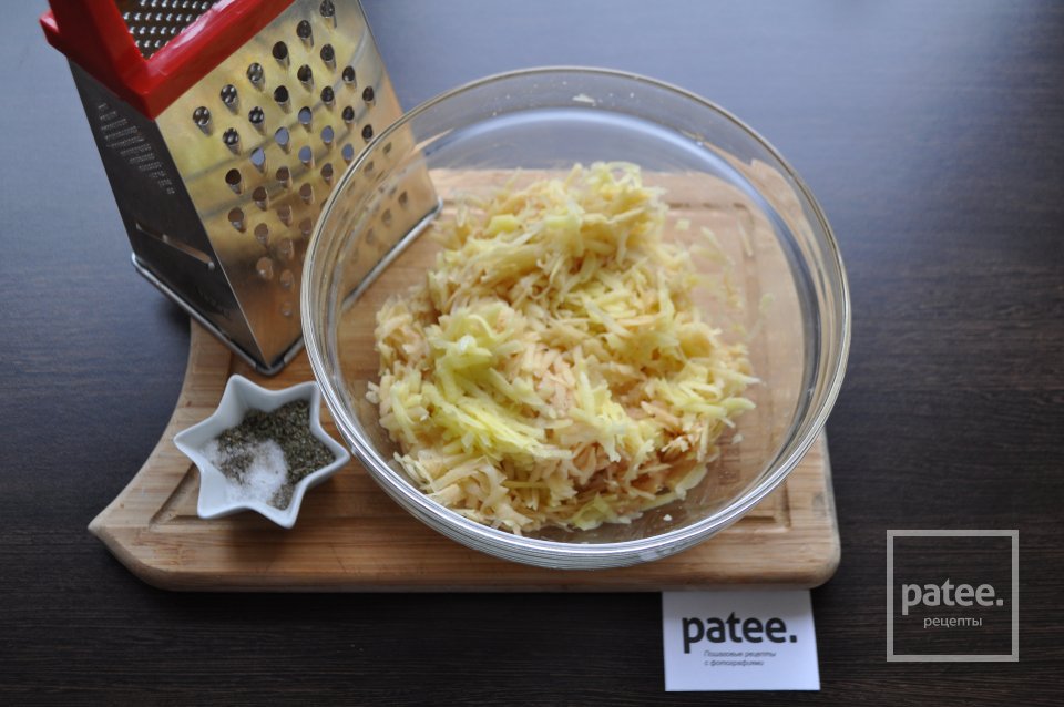 Драники с сырной начинкой - Шаг 2