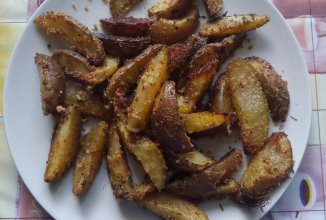 Запечённая картошка дольками