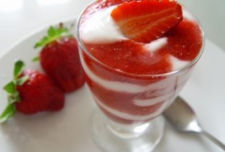 Клубничный десерт.