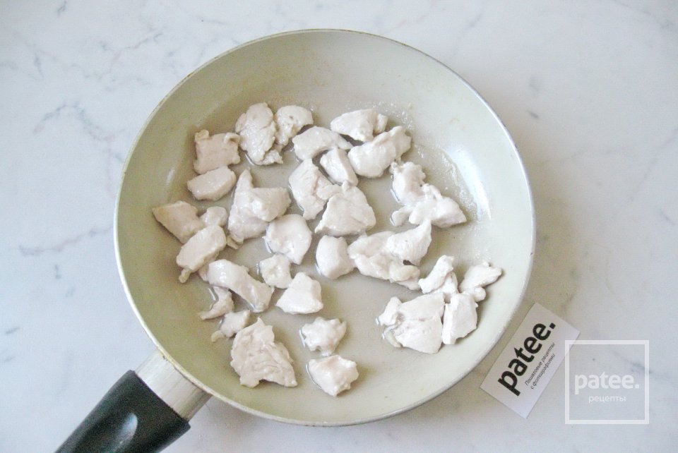 Рулеты из лаваша с курицей, шампиньонами и шпинатом - Шаг 3