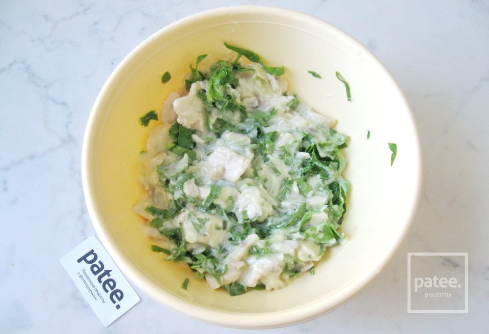 Рулеты из лаваша с курицей, шампиньонами и шпинатом - Шаг 12