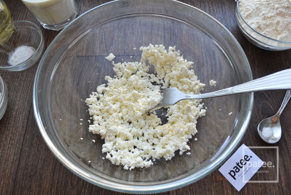 Творожные оладьи без яиц - Шаг 2