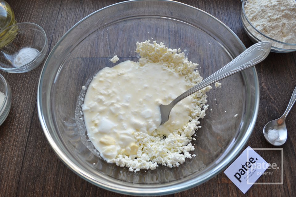 Творожные оладьи без яиц - Шаг 3