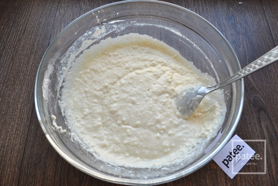 Творожные оладьи без яиц - Шаг 8