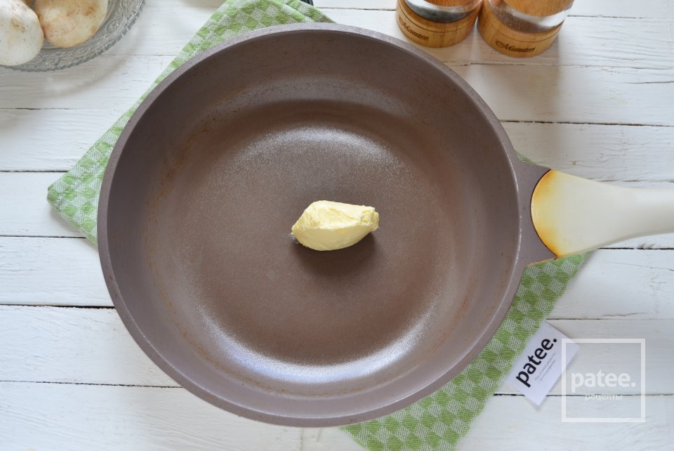 Запеченные шампиньоны с начинкой из курицы и сыра - Шаг 6